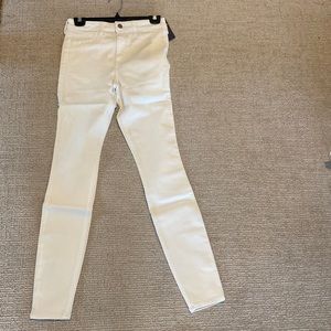 White American Eagle jeggings